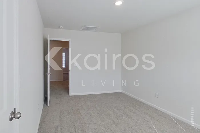 2541 Banyon Cir — Photo 11
