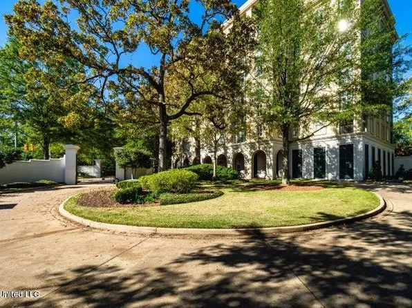 1200 Meadowbrook Rd APT 18, Jackson, MS 39206