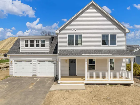 7 Eisenhower Drive, Rochester, NH 03867