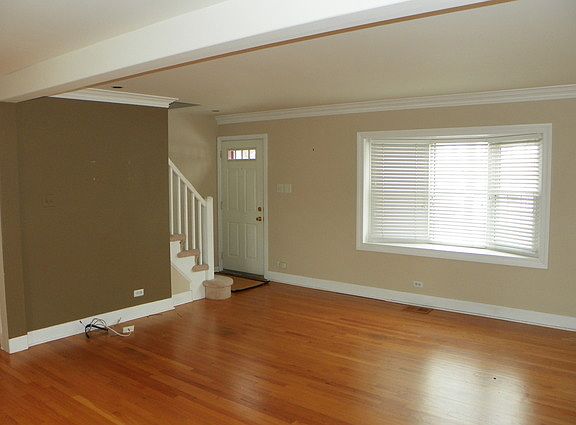 3rd image of 10415 S Central Park Ave