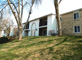 65 Golf Pkwy #F, Madison, WI 53704