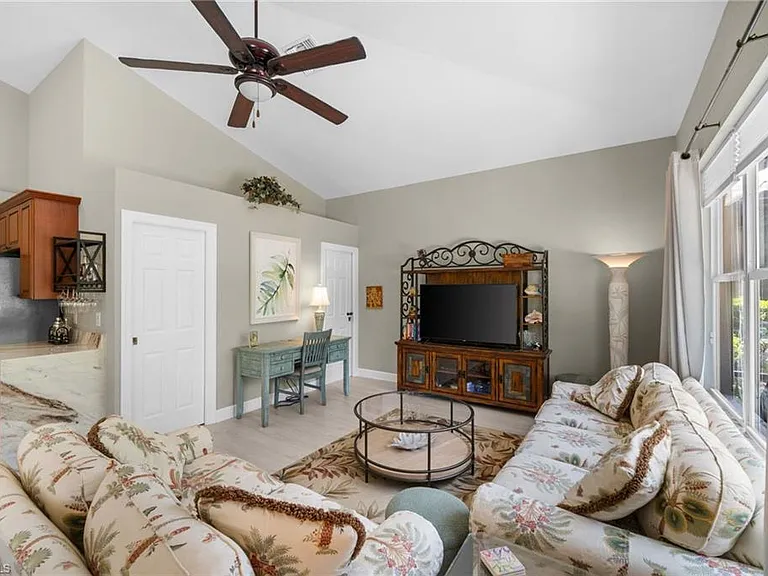 8888 Mustang Island Cir — Photo 26