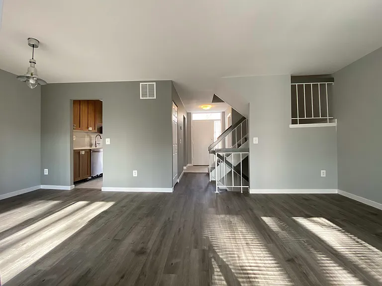 main level