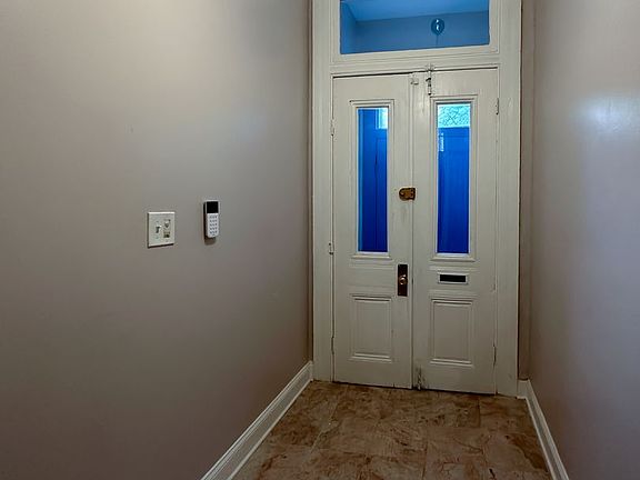 2nd image of 1713 Bolton St #2