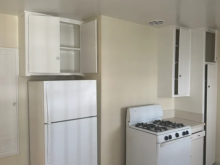 2417 Magnolia Ave #2 — Photo 7