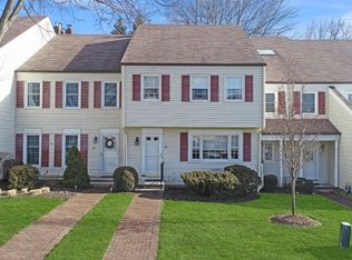 56 Pembroke Dr, Mendham, NJ 07945