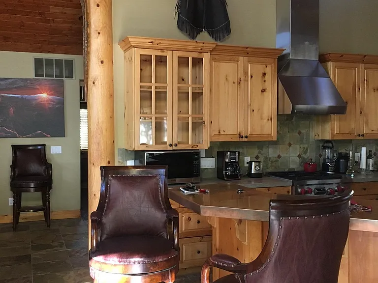 10134 S Wasatch Blvd — Photo 24