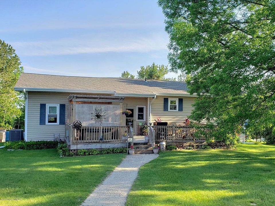 1st image of 21490 Coaley Bay Dr