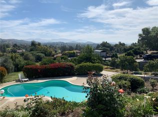 732 Hamilton Ln, Fallbrook, CA 92028