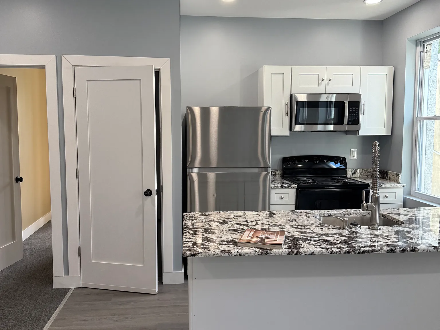 2 bed, 1494 sqft, $1,300 — Photo 3