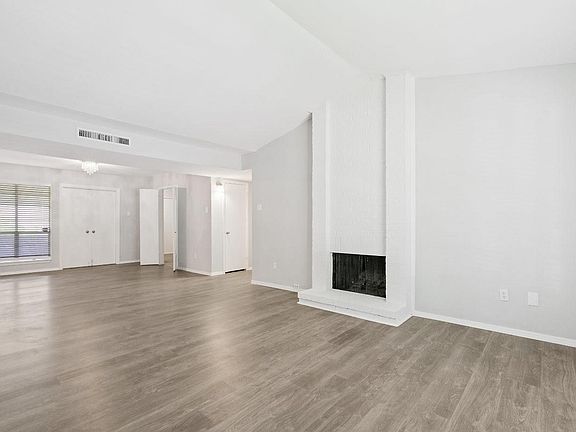 4th image of 10588 High Hollows Dr