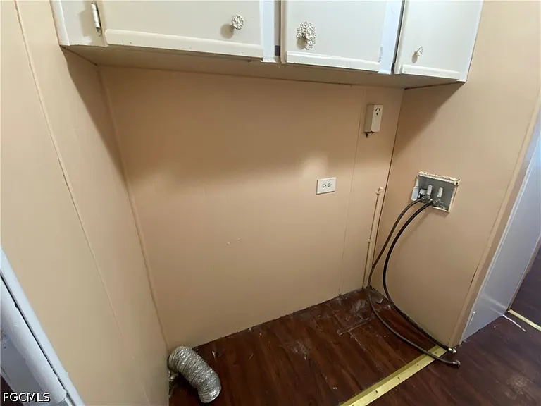 2211 Cantor Ln — Photo 10