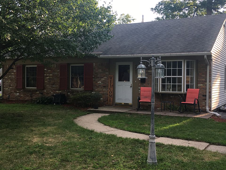 Beautiful view from street 