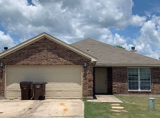 413 Summerside Ave, Lockhart, TX 78644