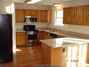 2nd image of 212 Kings Crest Dr