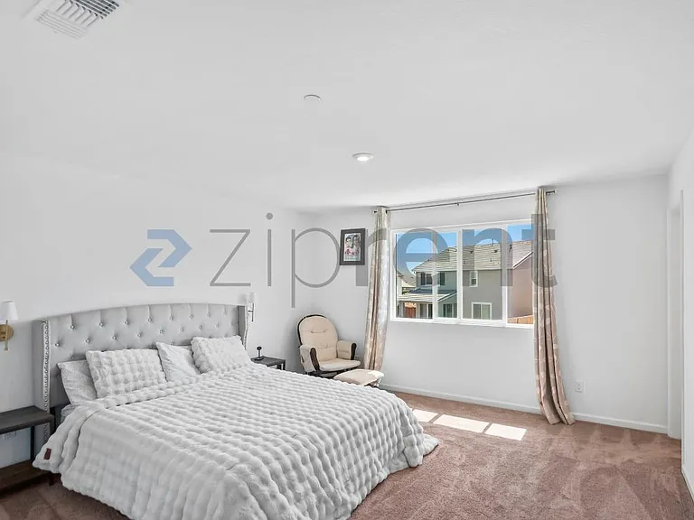 864 Bewick Dr #1 — Photo 21