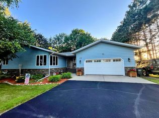 1158 Maple St, Paynesville, MN 56362