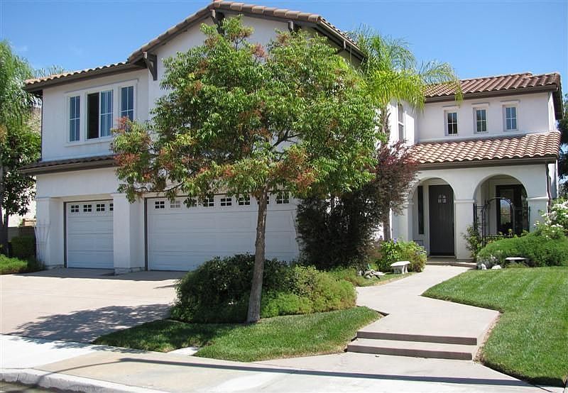 3400sf, Views of Saddleback Mt. 10 yrs old - No Mello Roos!