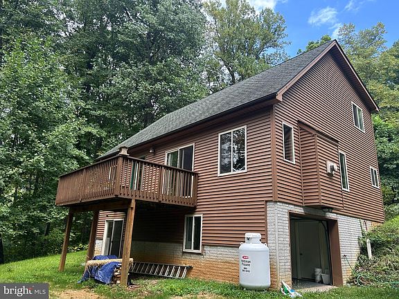 3rd image of 2376 High Top Rd