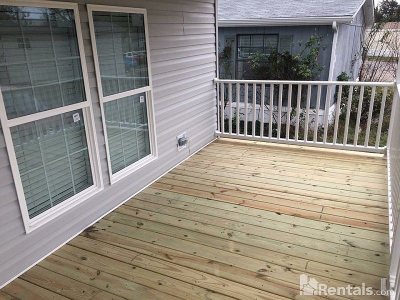 2nd image of 13627 Grovetree Ln