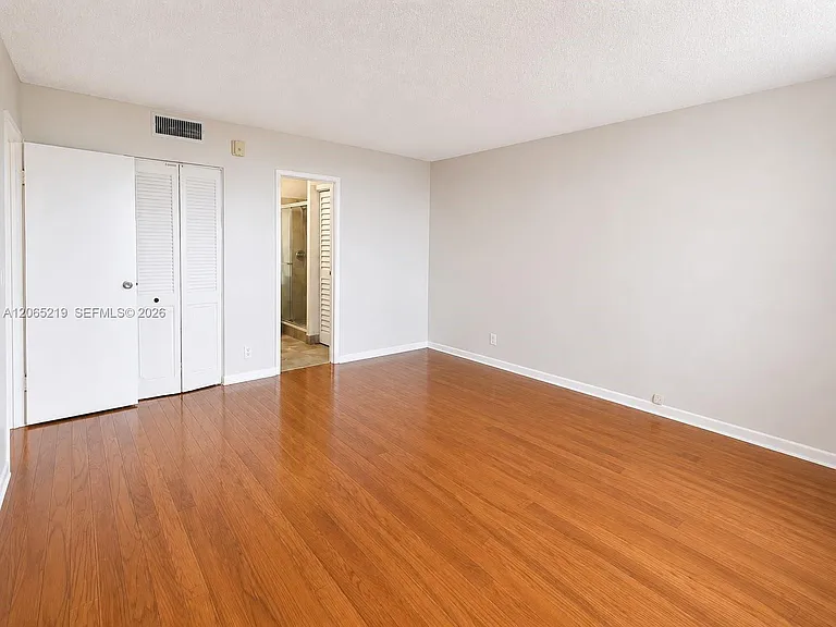 250 Jacaranda Dr #805 — Photo 10