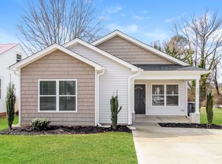 121 Dobson St, Kernersville, NC 27284