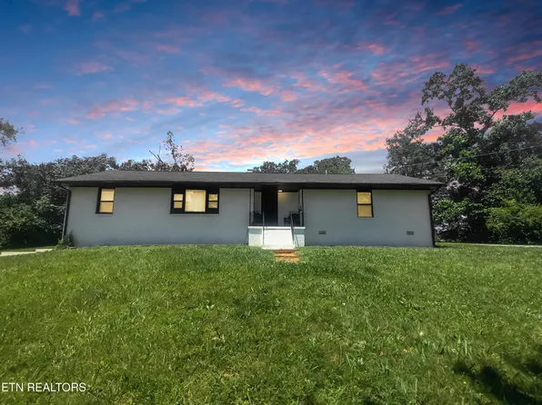 1121 Mabry Hood Rd, Knoxville, TN 37932