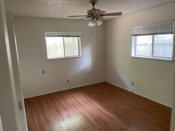4th image of 8101 Exmoor Dr #B