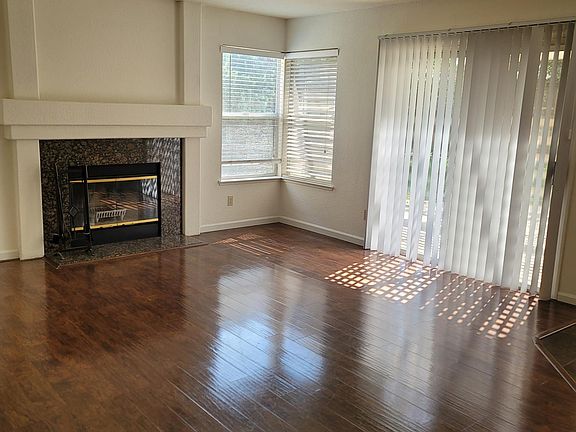 4th image of 1709 Evergreen Dr
