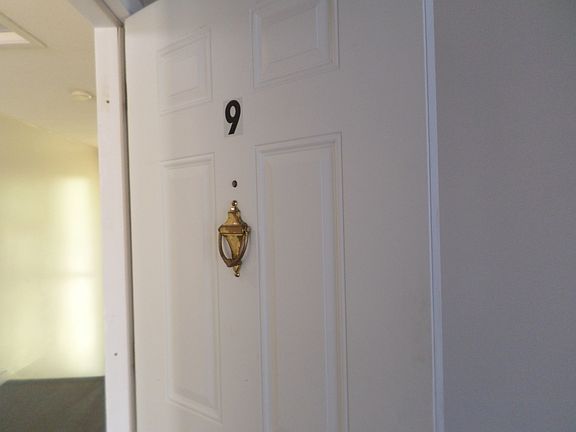 3rd image of 1620 Fairchild Ave APT 9