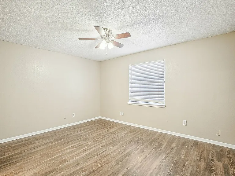 26-web-or-mls-Sappington Pl-022
