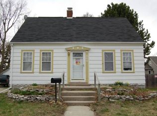 804 Burns St, Essexville, MI