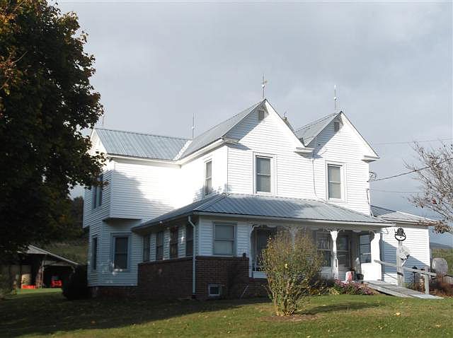 1st image of 221 Country Ln