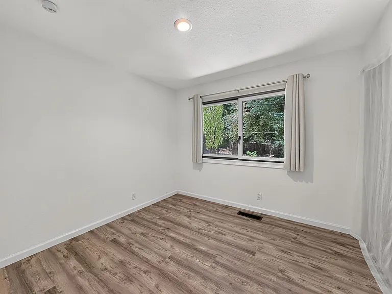 1 Kirkcrest Ct — Photo 18