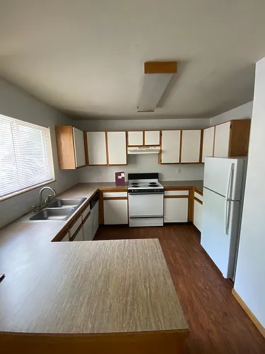 223 W Myrtle St #A Photo 1