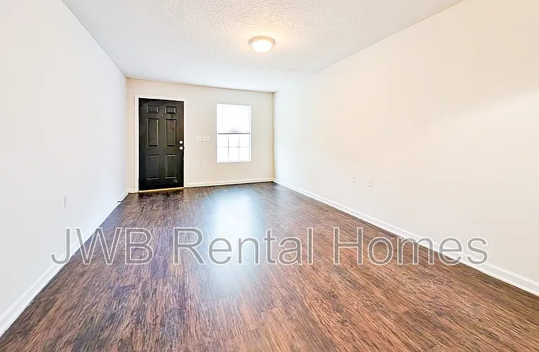 8712 Hare Ave — Photo 6