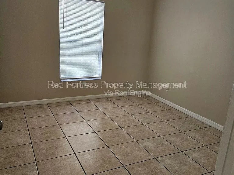 104 Gordon Ave S — Photo 8