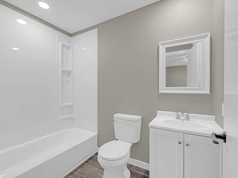 718 E Jackson Ave — Photo 5
