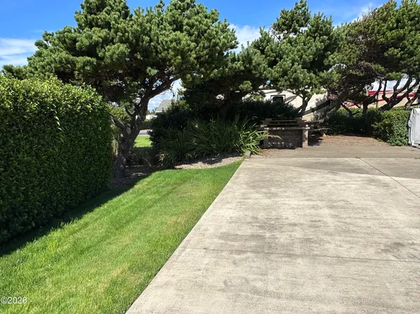 6225 N Coast Hwy Lot 183, Newport, OR 97365