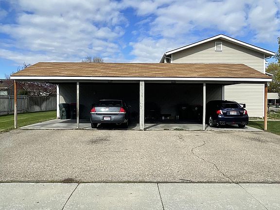 2nd image of 1415 W Sandalwood Dr