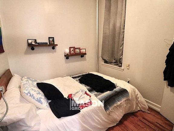 3rd image of 362 W 36th St APT 1