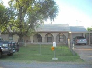 827 Wisconsin St, Geronimo, OK 73543