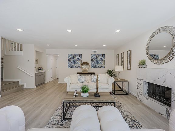 3rd image of 3491 Clover Oak Dr
