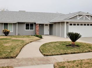 1498 Baywood Ave, Tulare, CA 93274