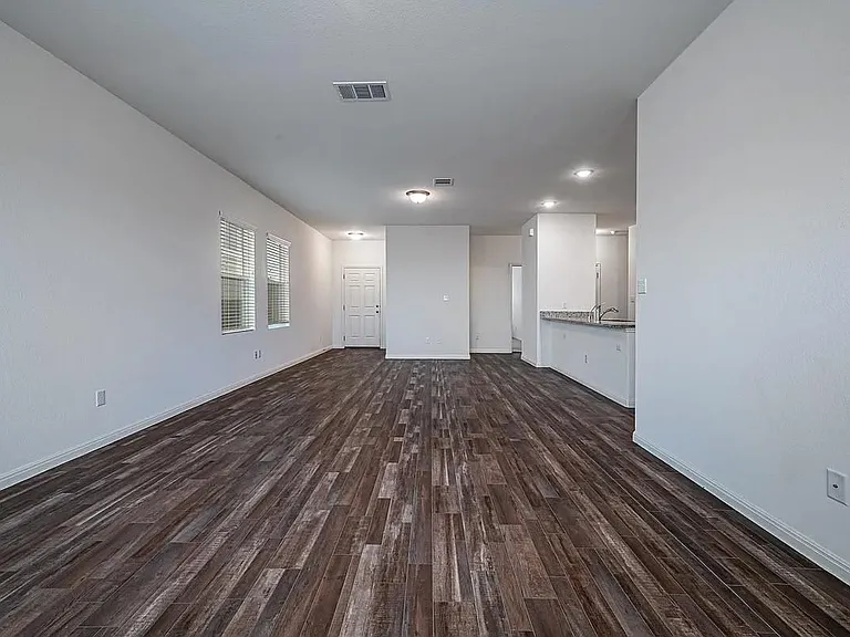 19408 Samuel Welch Way — Photo 3