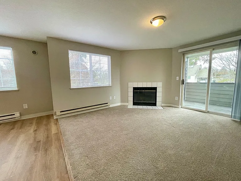 Brookside Gardens Apartments — Photo 23