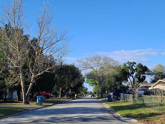 5th image of 1577 Primrose Ln