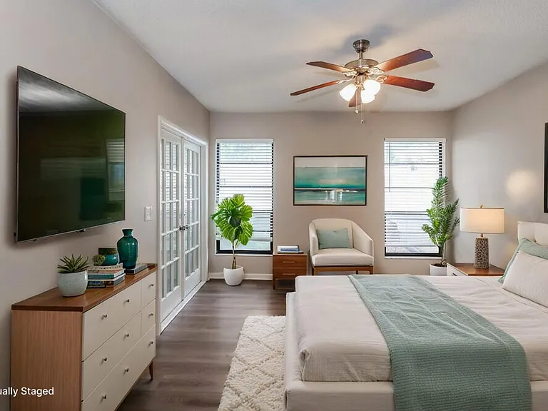 11504 Robles Del Rio Pl — Photo 11