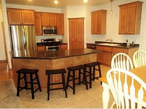 3rd image of 2134 Potter Dr