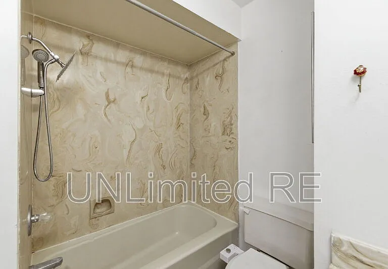 1410 N Inverrary Way — Photo 29